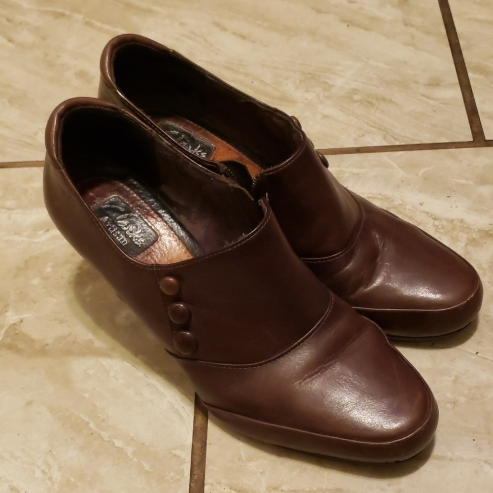 Clark's artisan ankle boots